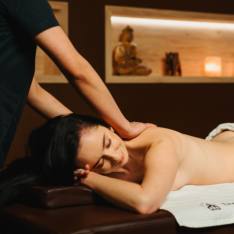 Best back massage in Prague 4